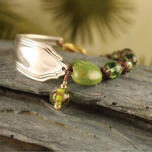 Silverplated and glass beaded bracelet